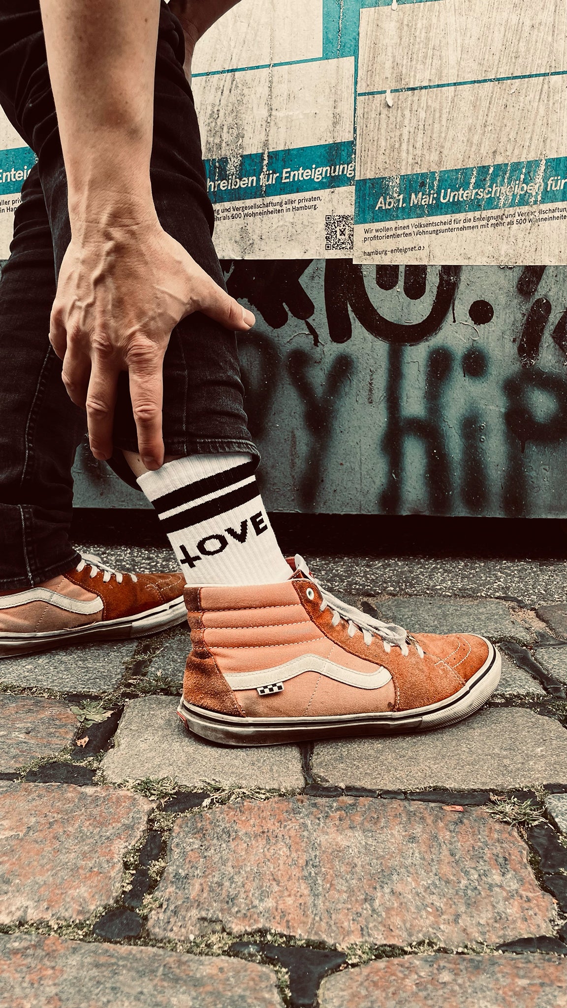 Love Hate socks